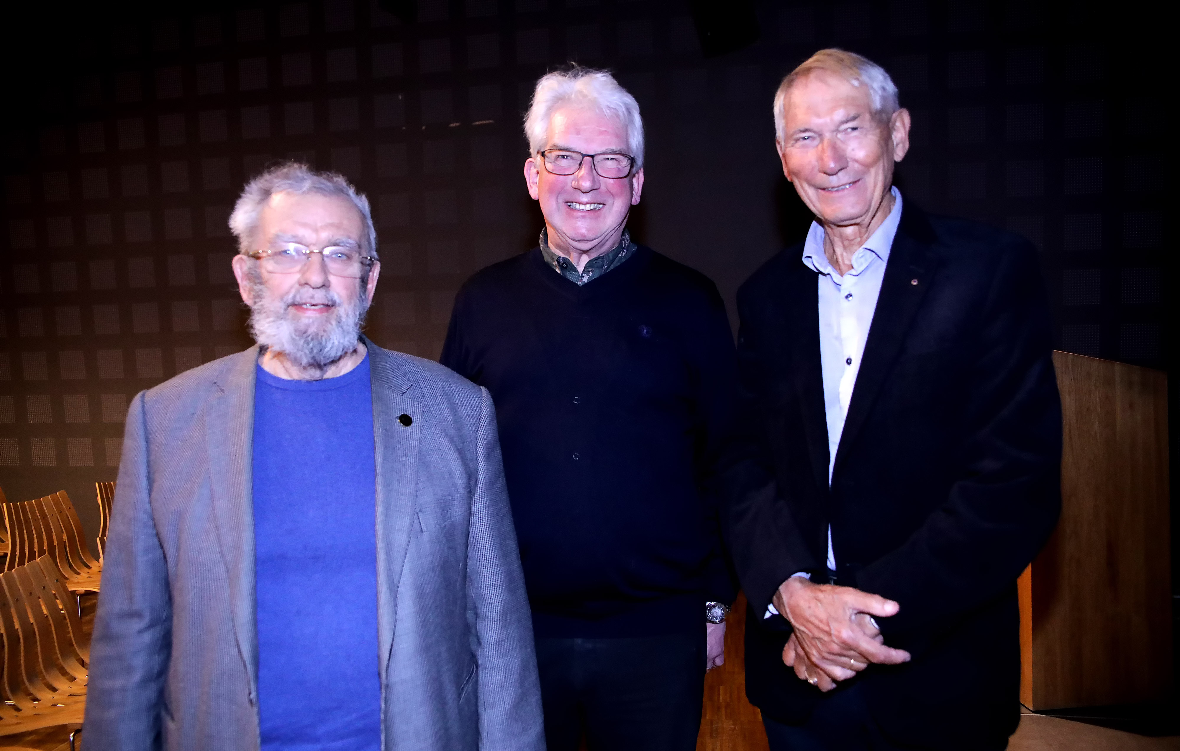 På bildet ser vi fra venstre: Gunnar Gravdal Nerhus, Rolf Anker Thon og Roald Haugen